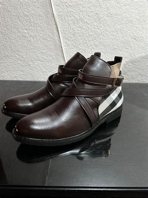 burberry stiefel braun